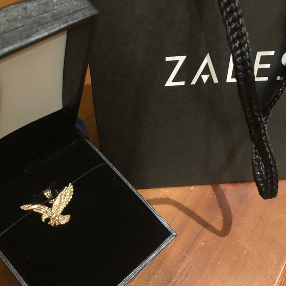 Eagle charm  10KT Gold Zales